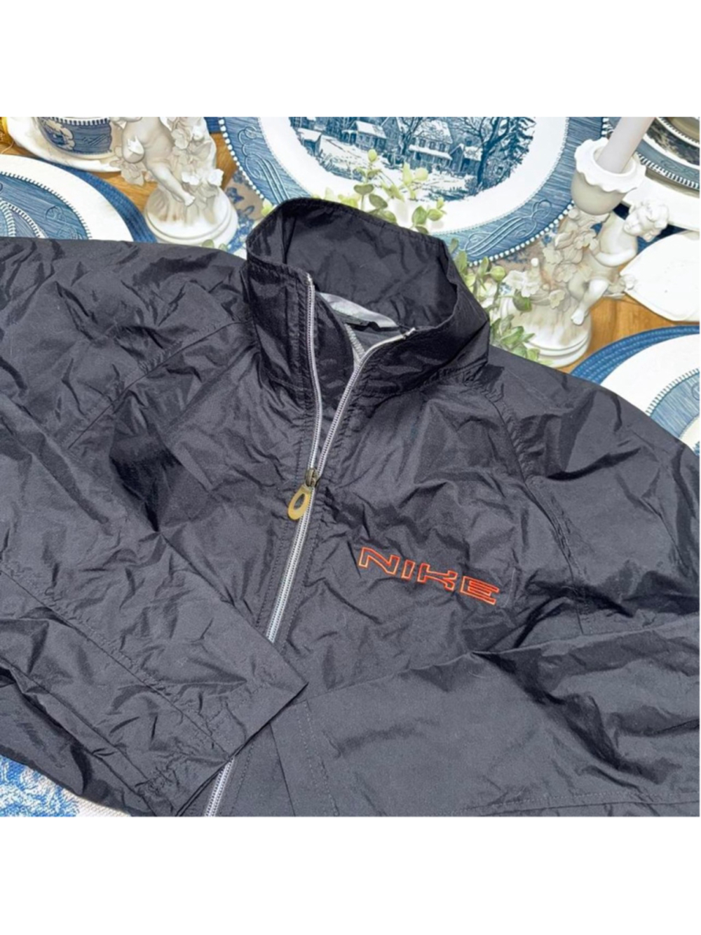 VINTAGE Nike windbreaker jacket